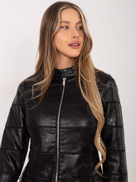 Čierna prechodná bunda z ekologickej kože
