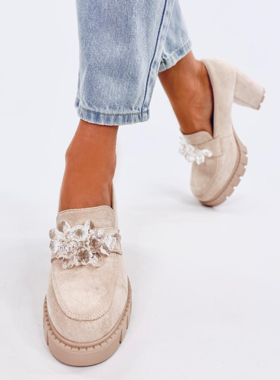 Béžové mokasíny na podpätku
