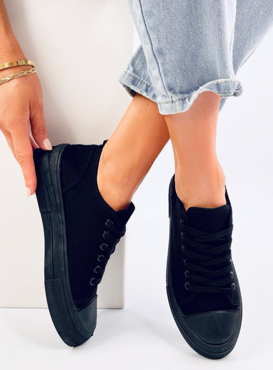 Čierne plátené tenisky