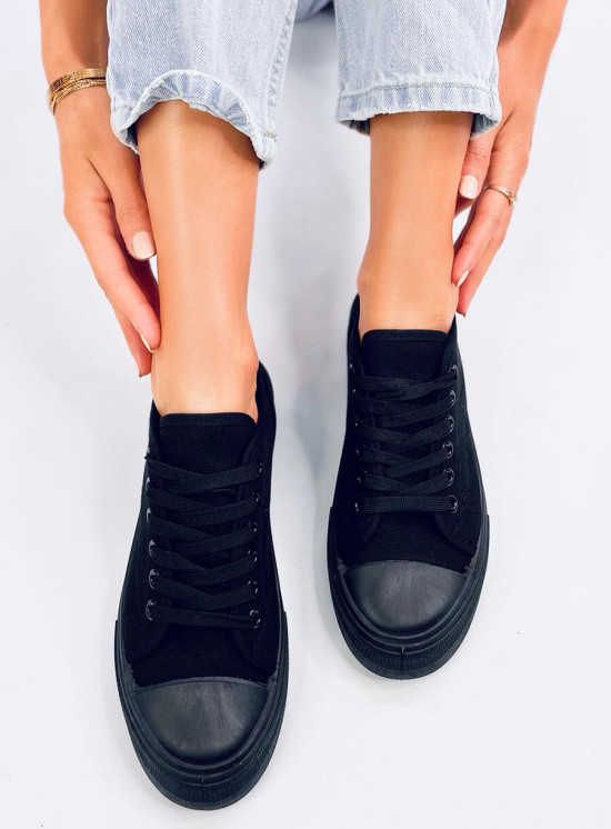 Čierne plátené tenisky