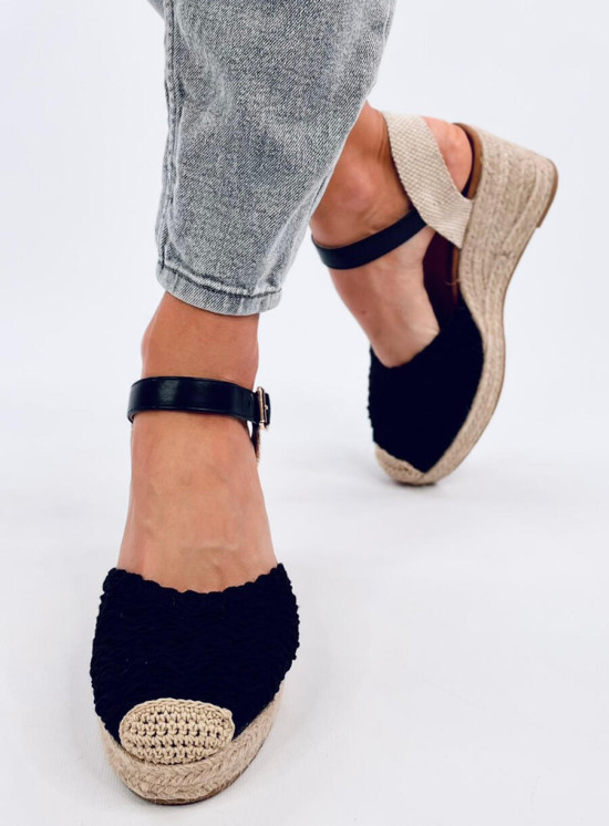 Sandále - espadrilky na klinovom podpätku čierne