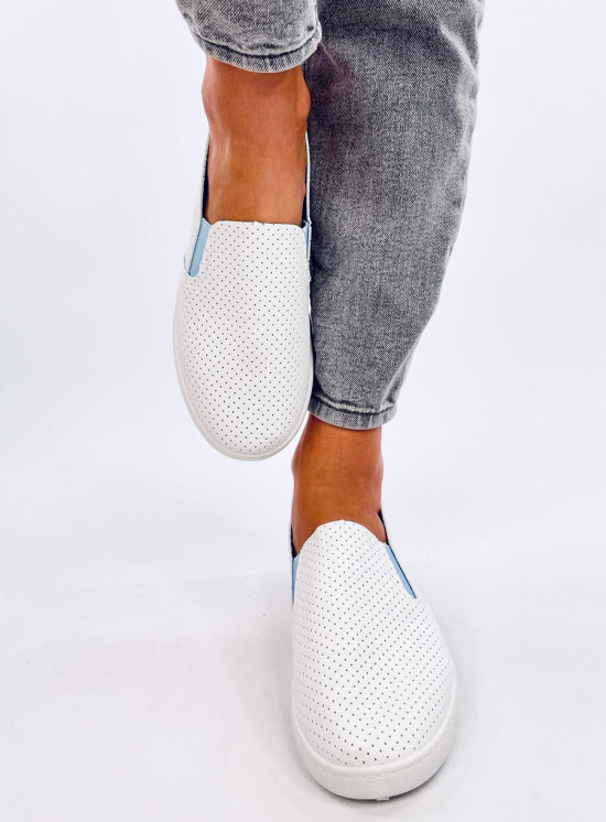 Perforované slip-on tenisky biela/modrá
