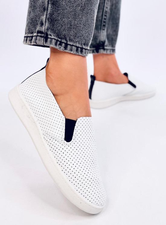 Perforované slip-on tenisky biela/čierna