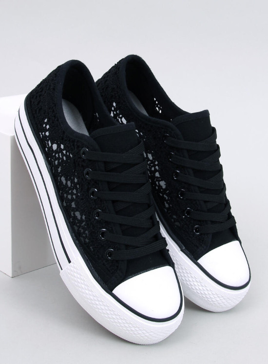 Čierne čipkované tenisky