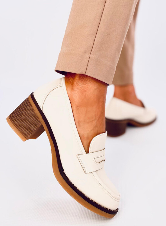 Béžové mokasíny na podpätku KITTY