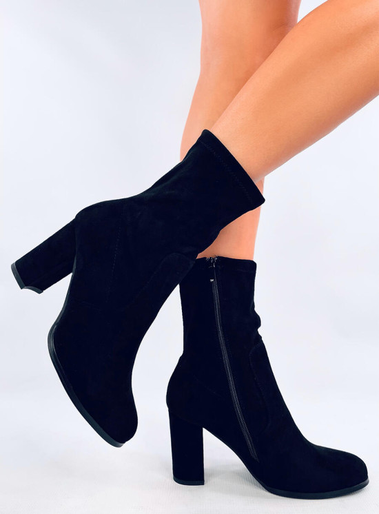 Čierne členkové čižmy z ekosemišu