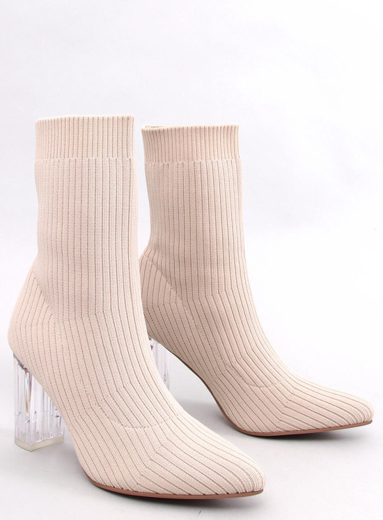 Béžové čižmy s priehľadným opätkom