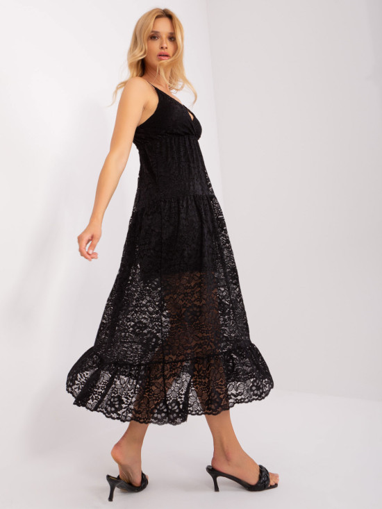 Čierne čipkované elegantné šaty v maxi dĺžke