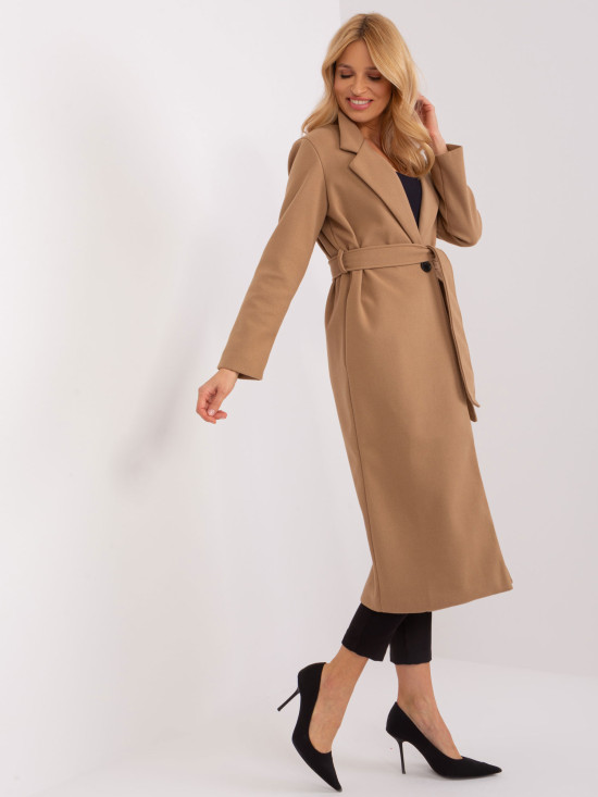 Elegantný prechodný kabát v camel farbe
