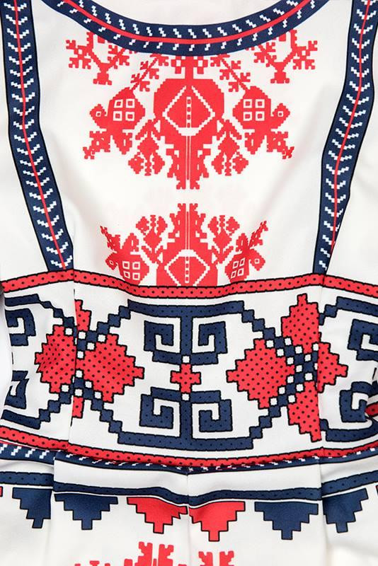 Vzorované šaty FOLK