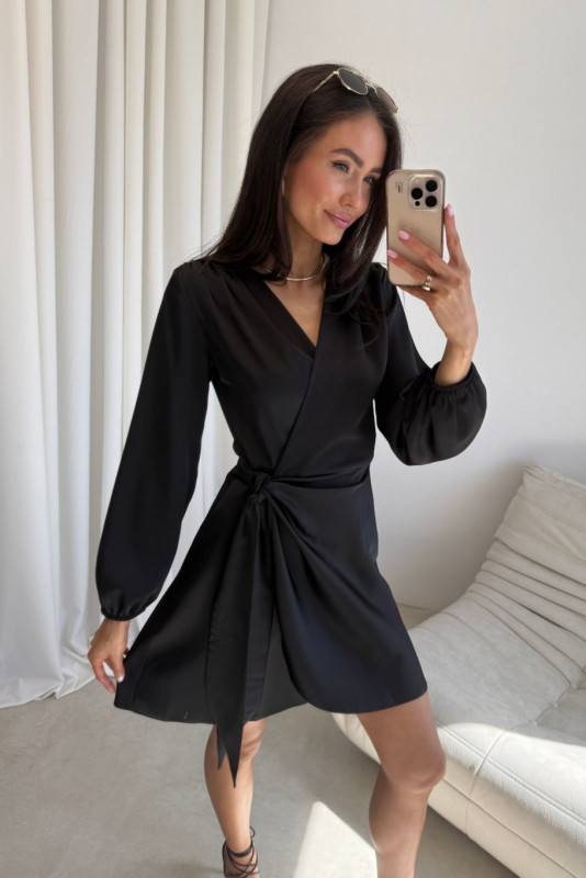 Čierne mini zavinovacie šaty Catlin