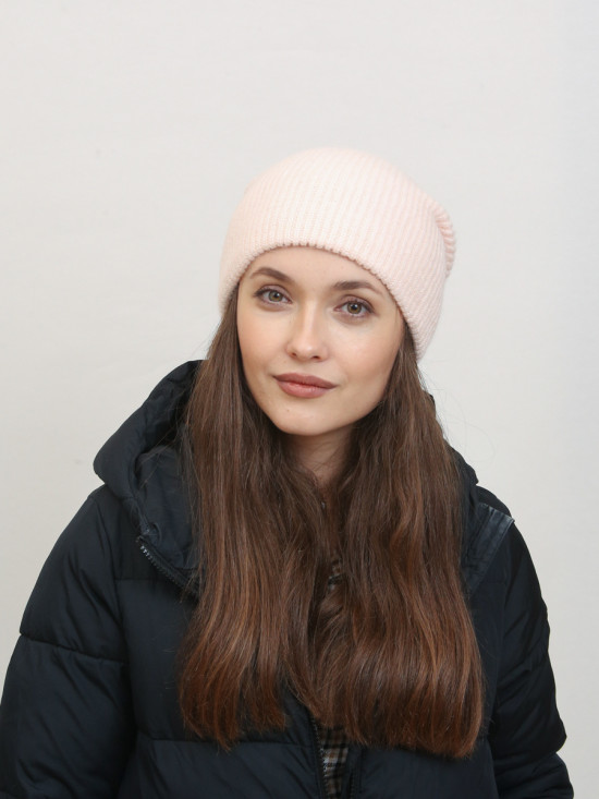 Svetloružová pletená čiapka
