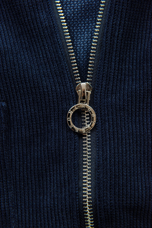 Tmavomodrá súprava na zips