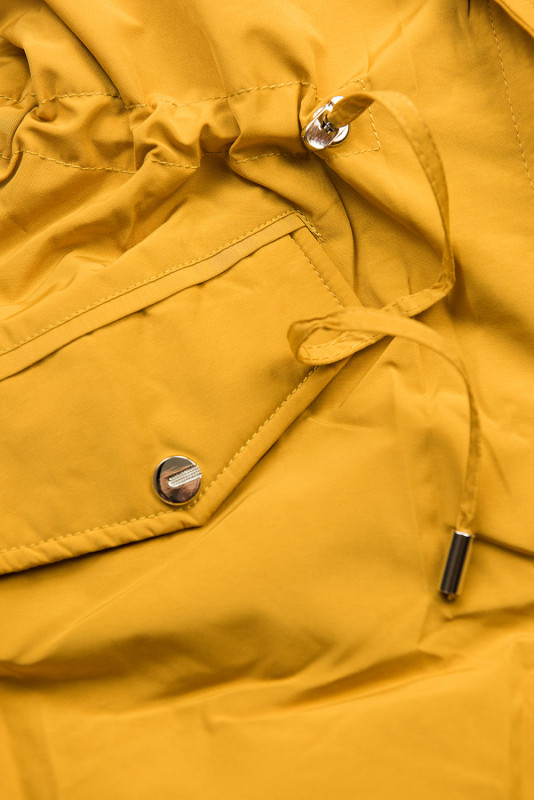 Mustard-béžová parka s kožušinovým lemom