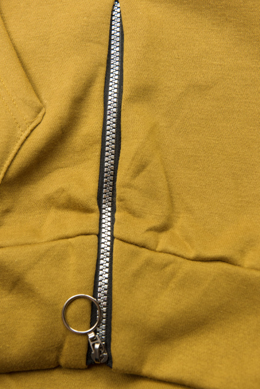 Mustard mikina so zamatovou kapucňou