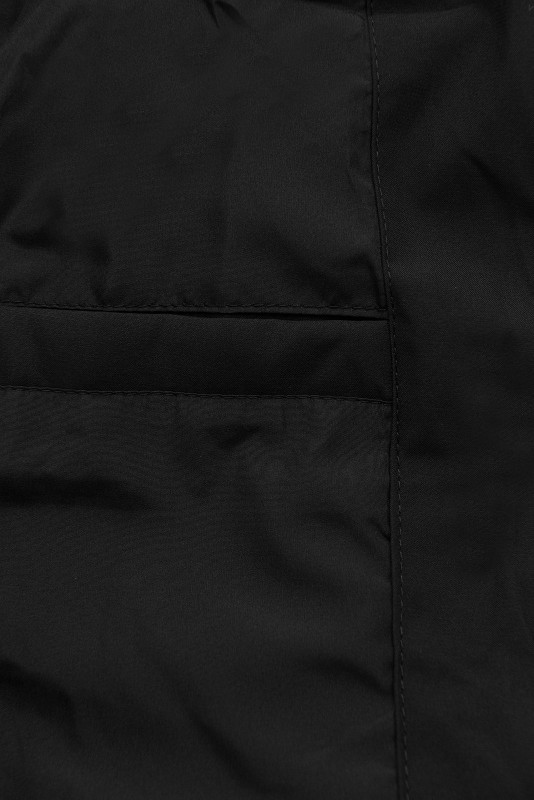 Čierna prechodná parka so sťahovaním v páse