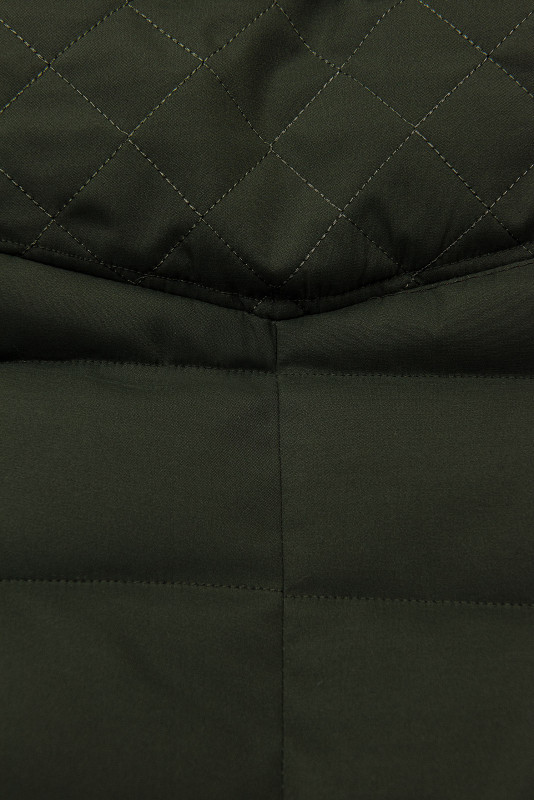 Teplá prešívaná bunda v khaki farbe