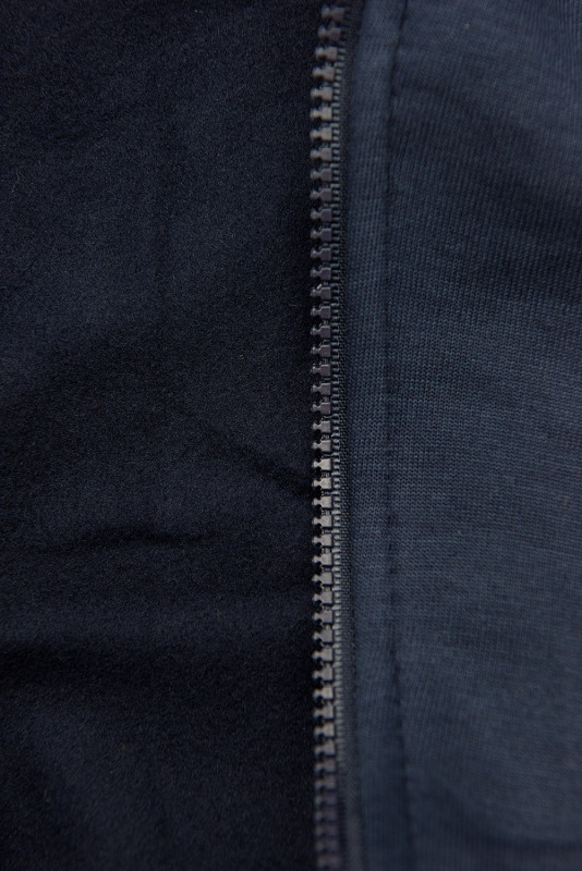 Tmavomodrá mikina s kvetinovou podšívkou