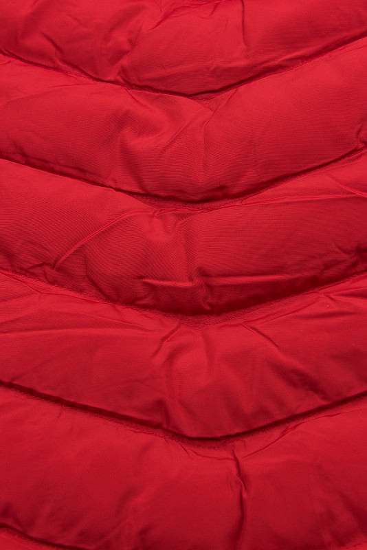 Červená bunda na obdobie jeseň/zima