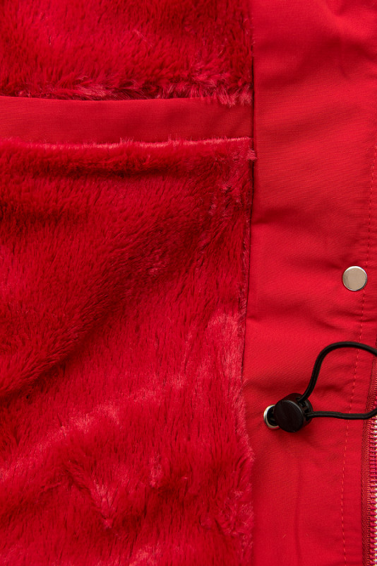 Červená zimná bunda s hnedou kožušinou