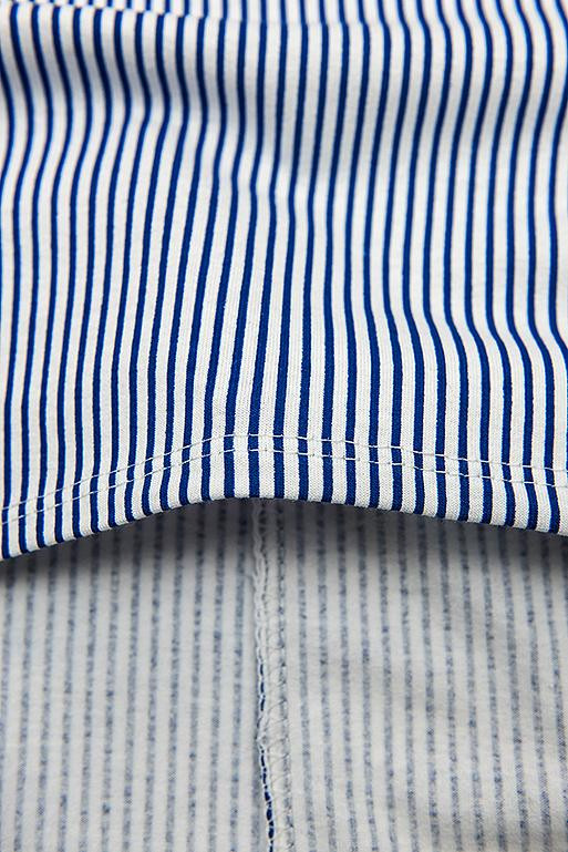 Bielo-modré šaty s pruhmi a nášivkou PLUS SIZE IV.