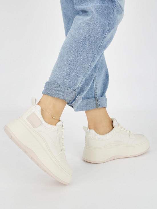 Dámske krémové sneakersy na hrubej podrážke
