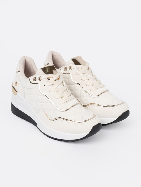 Béžové sneakersy s lesklými zlatými akcentmi