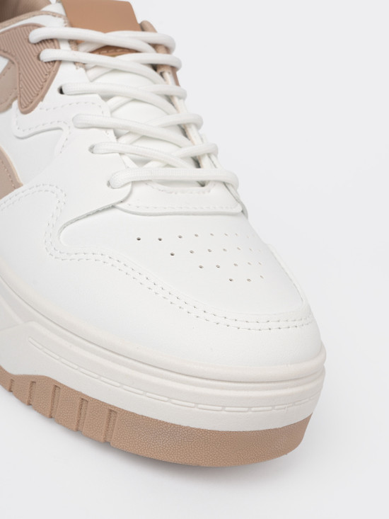 Bielo-bežové sneakersy na platforme