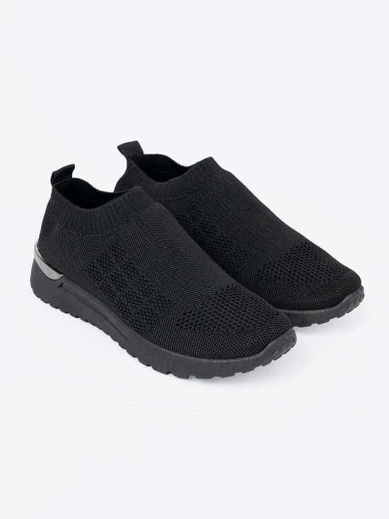 Čierne športové slip-on tenisky s textilným zvrškom