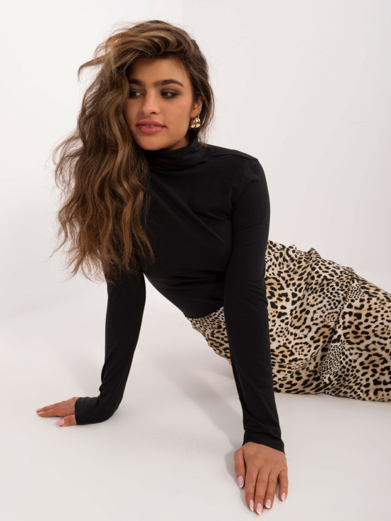 Čierny rolákový top s dlhým rukávom