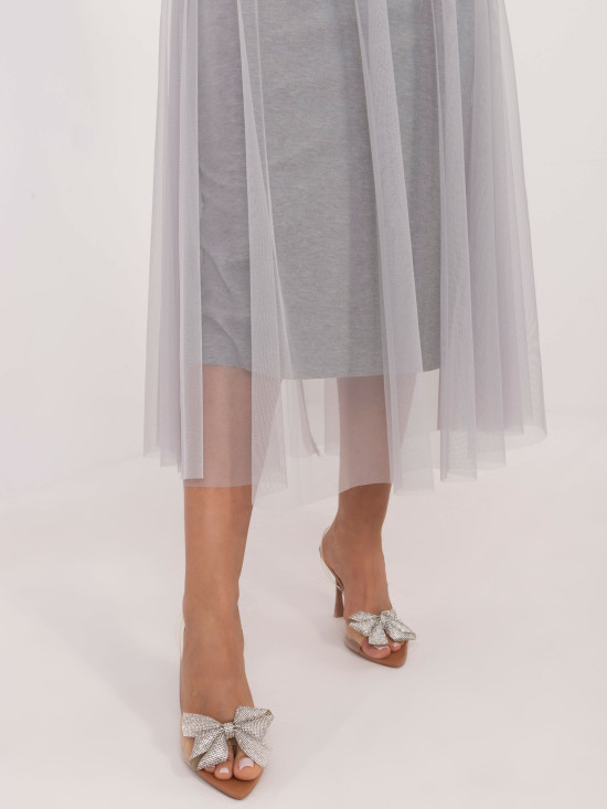 Elegantná midi sukňa z tylu
