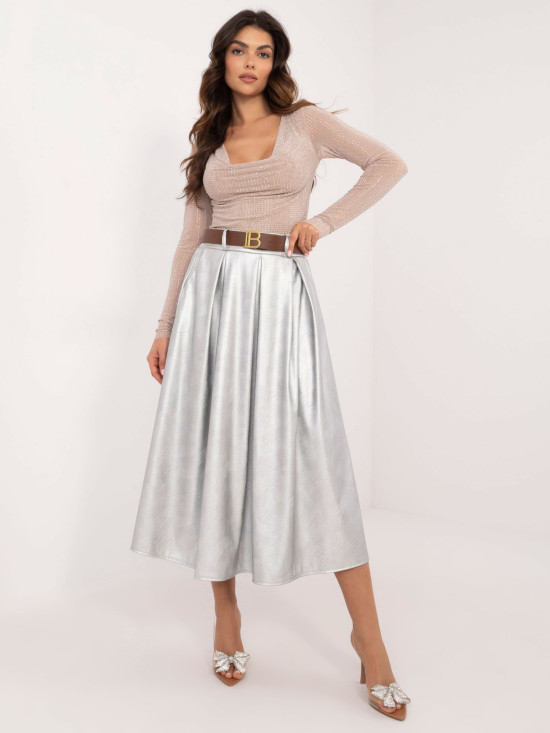 Elegantná strieborná midi sukňa
