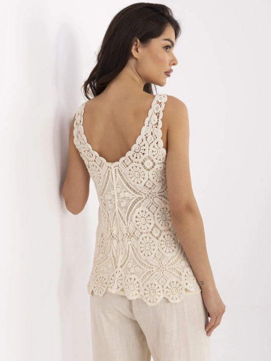 Béžová blúzka s V dekoltom