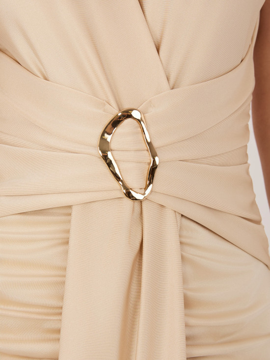 Béžové elegantné midi šaty s prekladaným výstrihom a riasením