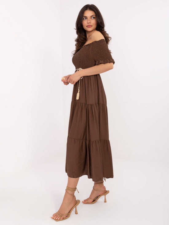 Hnedé letné midi šaty s off-shoulder strihom