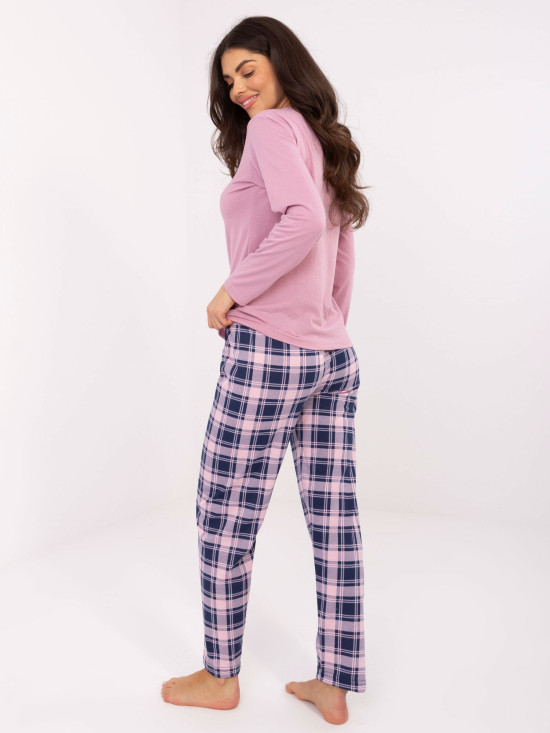 Dámske pyžamo s dlhým rukávom v ružovej farbe s károvaným vzorom