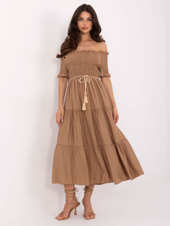 Camel hnedé letné midi šaty s off-shoulder strihom