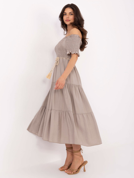 Béžové letné midi šaty s off-shoulder strihom