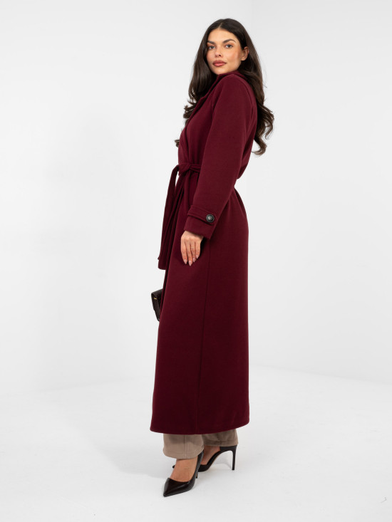 Elegantný červený prechodný kabát s opaskom