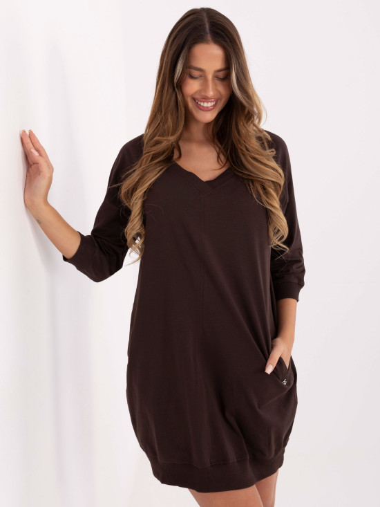 Hnedé bavlnené šaty s 3/4 rukávom a V-výstrihom