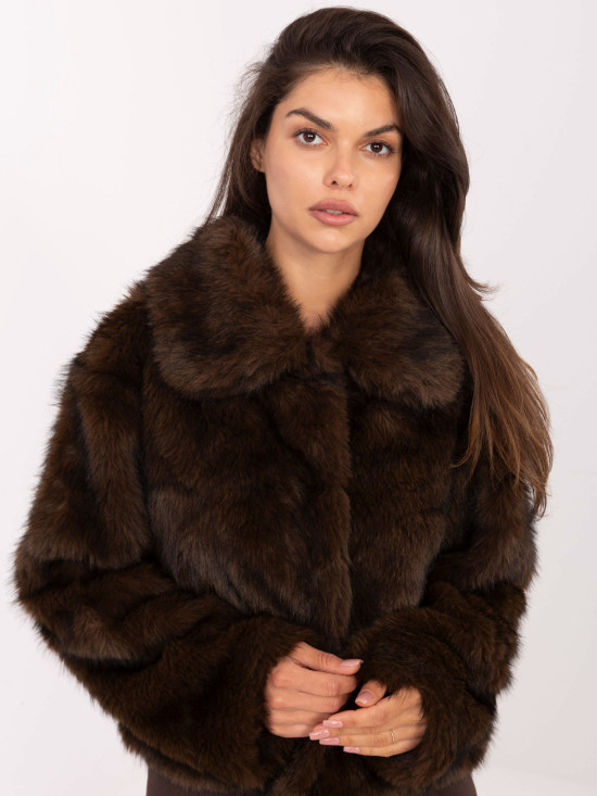 Elegantná zimná bunda v tmavohnedej farbe