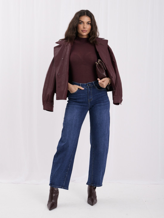 Tmavomodré mom jeans s vysokým pásom