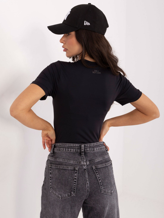 Čierna hladká blúzka s krátkym rukávom