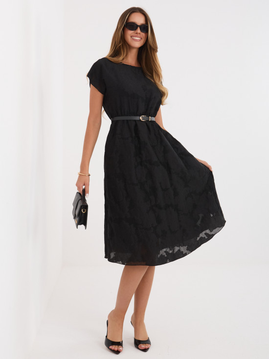 Čierne rozšírené midi šaty s opaskom