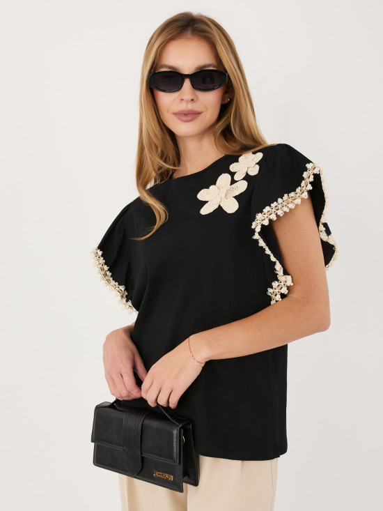 Čierna bavlnená blúzka s aplikáciou