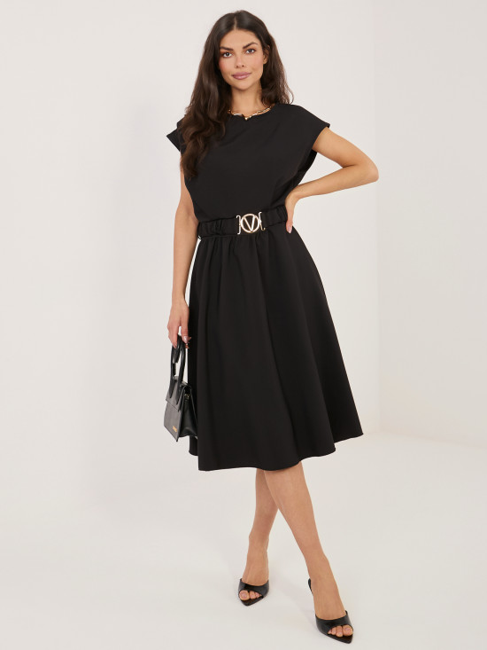 Čierne rozšírené midi šaty s opaskom