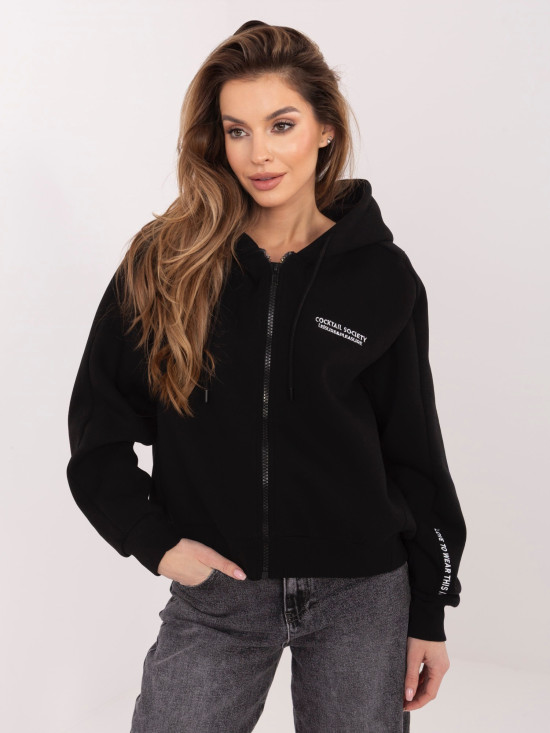 Čierna krátka mikina s kapucňou a zipsom