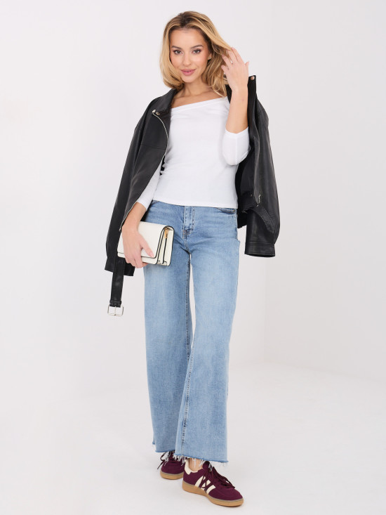 Biela bavlnená blúzka s odhalenými ramenami