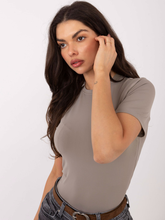 Béžová hladká blúzka s krátkym rukávom