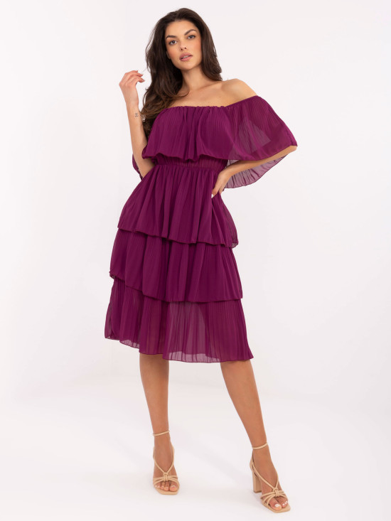 Fialové elegantné off-shoulder šaty s volánom